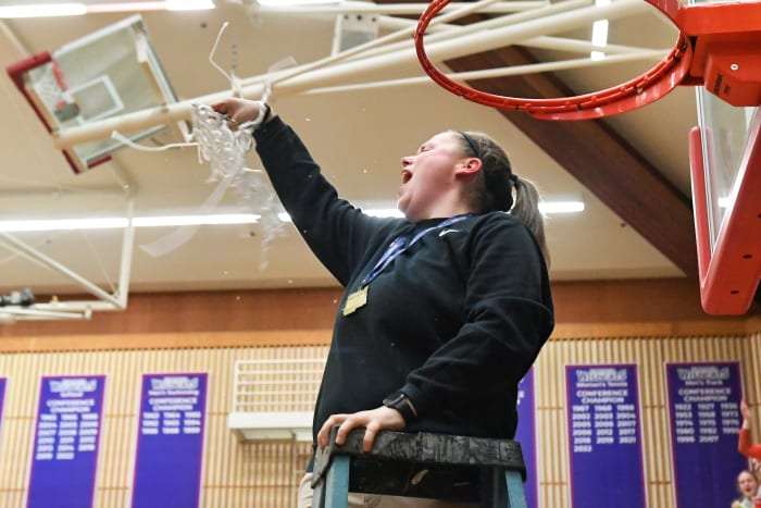 a Silverton Crater 5A Oregon girls basketball final 2024 Leon Neuschwander 101